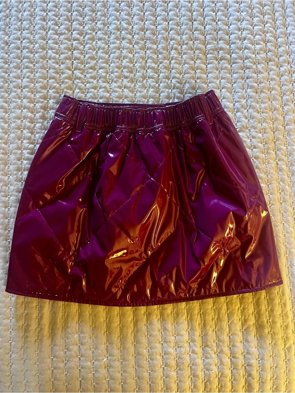Alo Yoga Snomoto Puffer Mini Skirt Quilted Wild Berry XS NWOT